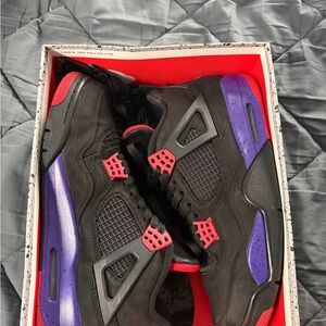 Jordan 4 raports